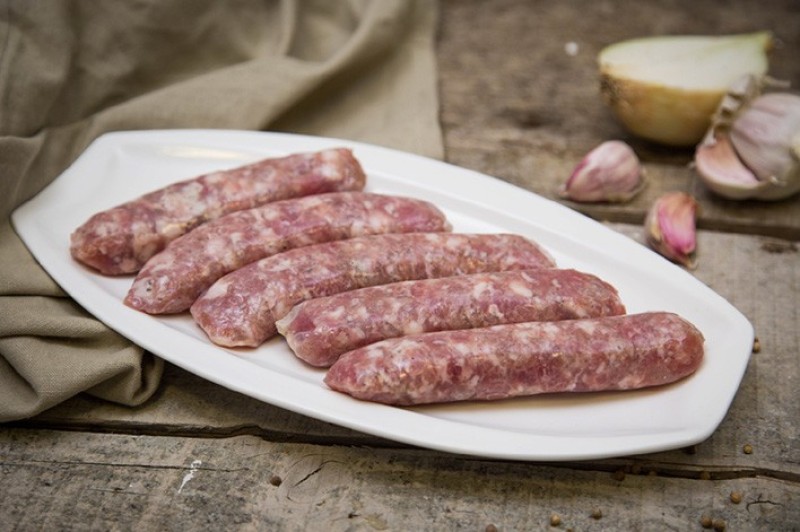 Saucisse de couenne ou andouille artisanale charcuterie Millas