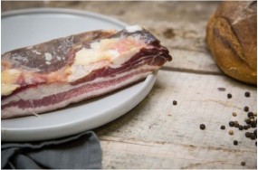 Poîtrine salée séchée - en morceau