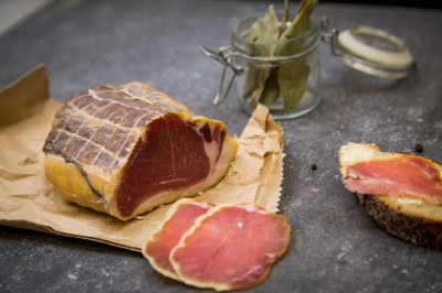 Lonza ou rôti salé séché