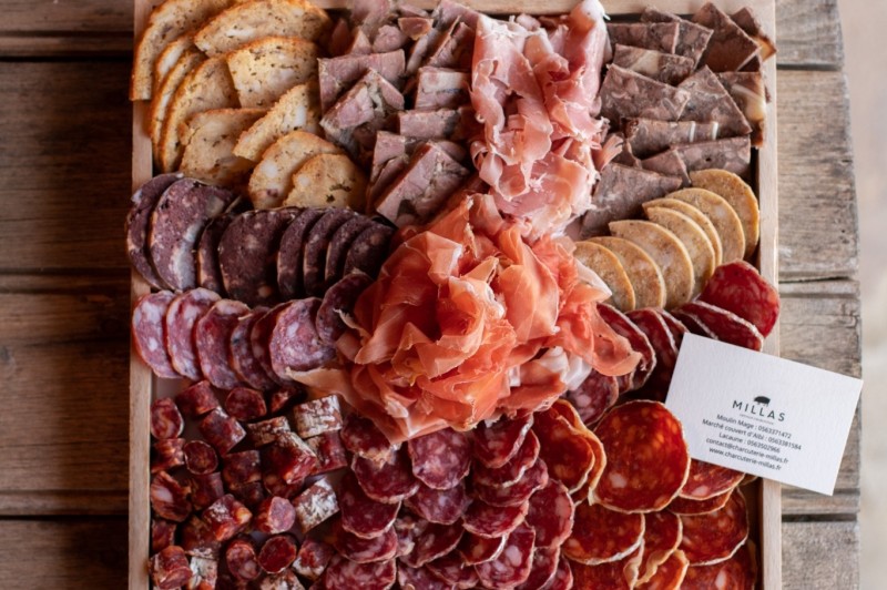 Plateau de charcuterie cuite et charcuterie sèche Millas Plateau de charcuterie cuite et charcuterie sèche Millas