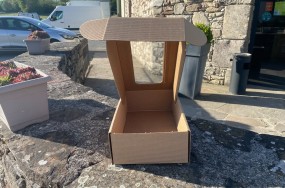 Emballage kraft ondulé avec fenêtre