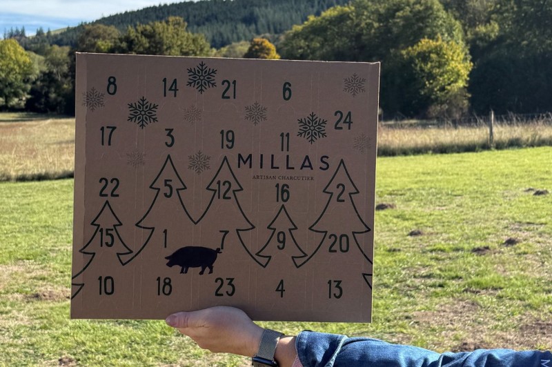 Un Noël plein de saveurs avec le calendrier de l’Avent Millas, imaginé et préparé à 800 m d’altitude, au cœur du Tarn. Un Noël plein de saveurs avec le calendrier de l’Avent Millas, imaginé et préparé à 800 m d’altitude, au cœur du Tarn.